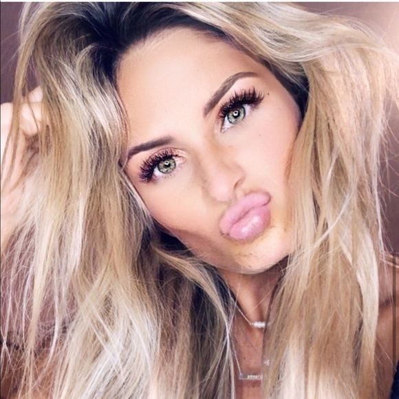 Meet the posher, Brianna! - Picture 6 of 6